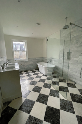 FULHAM FAMILY HOME - FULL HOUSE REFURBISHMENT Project image