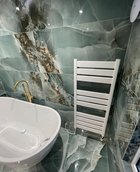 Refurbishment & Stunning Bathroom Project image