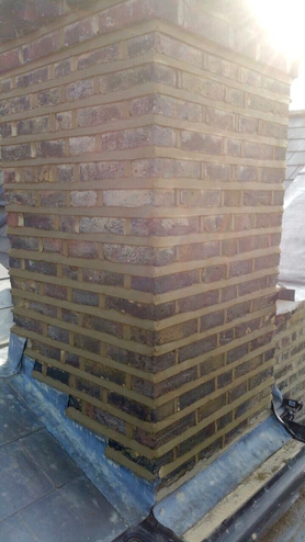 Tiled roof. Pointing Project image