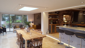 Modern Miami-style Extension with Balcony and new Kitchen - Regional Winner at the FMB Midland Master Builder Awards 2017 Project image