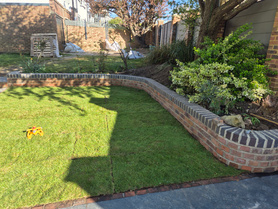 Surbiton - Porcelain Patio and Radius walls Project image