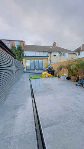 Rear extension gardens media walls  Project image