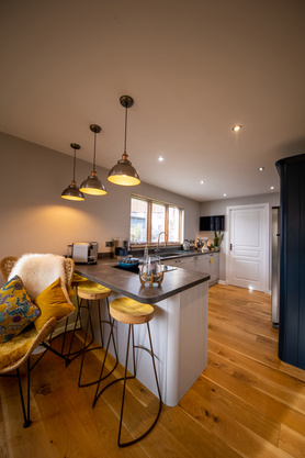 Debra and Peter Clark Kitchen and Dining Room Project image