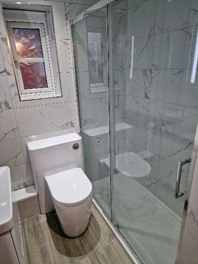 amelia close bathroom Project image