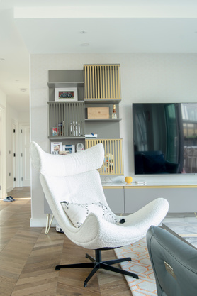 Bold Italian-Inspired Interiors for a Stylish London Home Project image