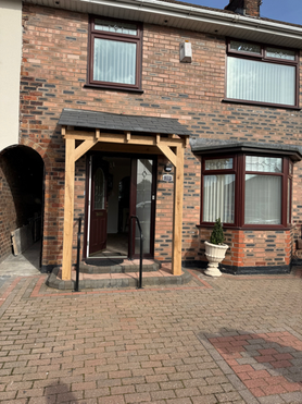Oak front door canopy Project image
