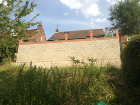 Retaining wall in High Wycombe  Project image