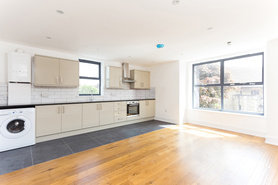 New build flats, London N13 completed 2016 Project image