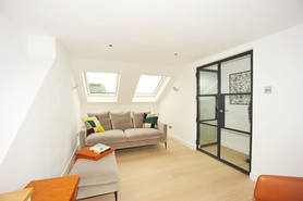 E11 - Stunning Loft Space Project image
