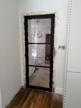 Fitting of new internal door Project image