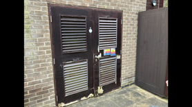 Replace powder coated steel louvred doors Project image