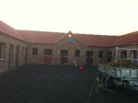 Large stable block Project image