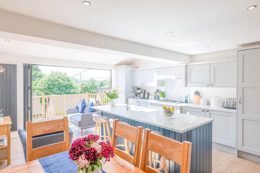 Excel-Home-Design-Ltd-Wales-2021-MBAs-kitchen-project-2000W.jpg