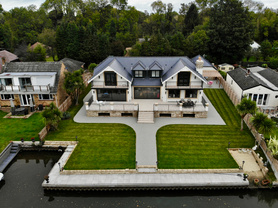 New Build on the River Thames, Berkshire Project image