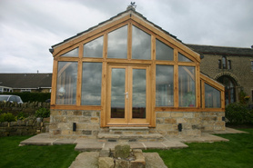 Oak sun room Yorkshire and Trent winner  Project image