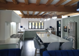 Country style Bespoke kitchen Project image