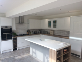 Large single storey extension, new kitchen and utility room Project image