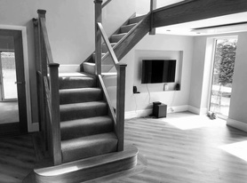 OAK & GLASS STAIRCASE Project image