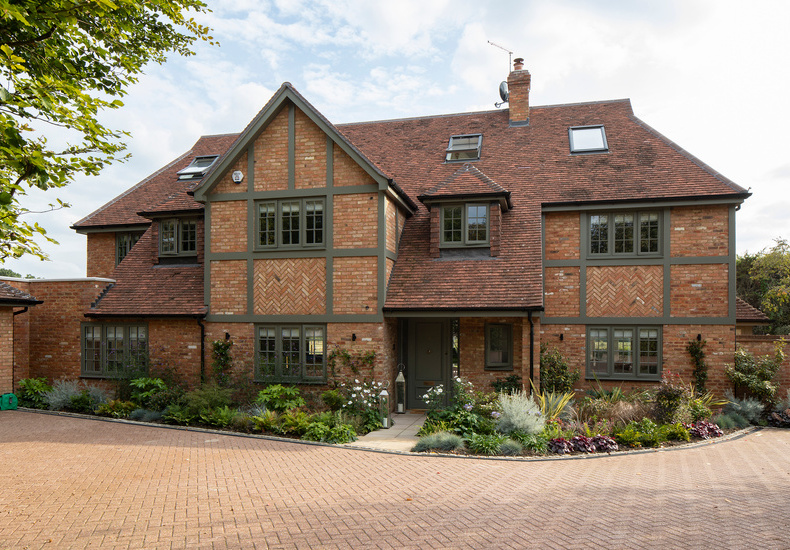 L G Building & Design Limited's featured image