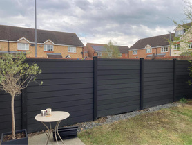Completed composite fence Project image