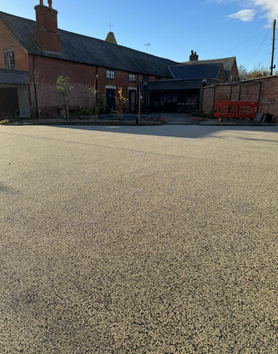 Stunning Resin Driveway Project image