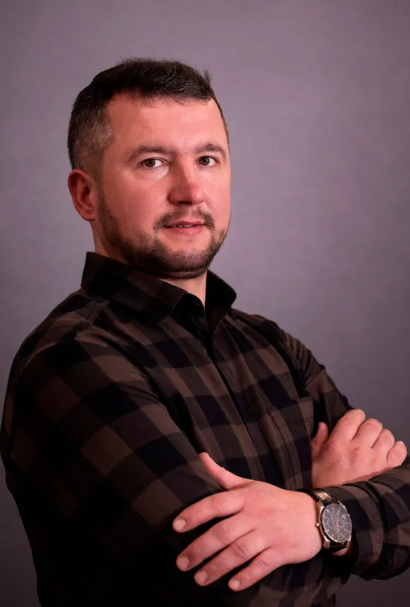 Andrii Hashchyn of Home Republic Limited, JX9Q5, Outstanding Builder of the Year winner