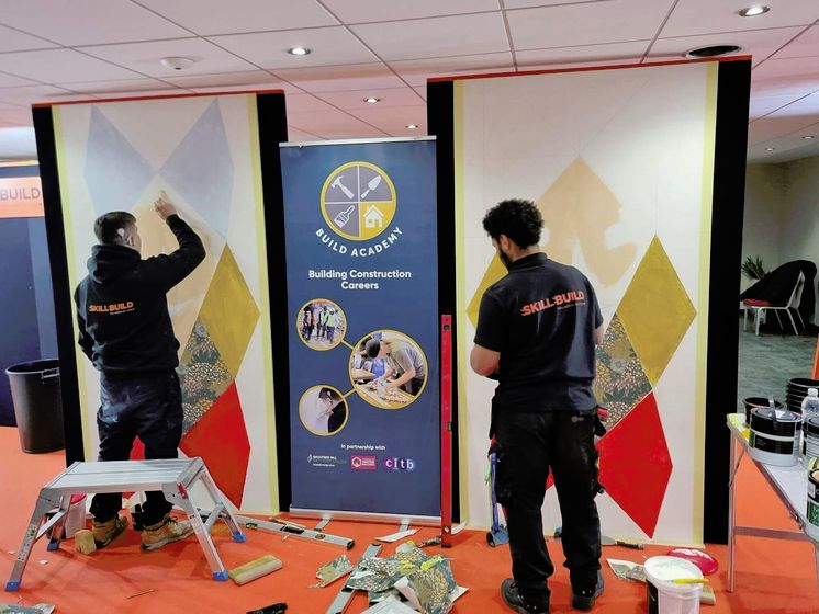 Showcasing painting and decorating techniques