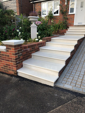 Driveway, Wall & Steps Project image
