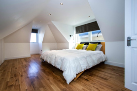 Feature bedroom – Teddington Project image