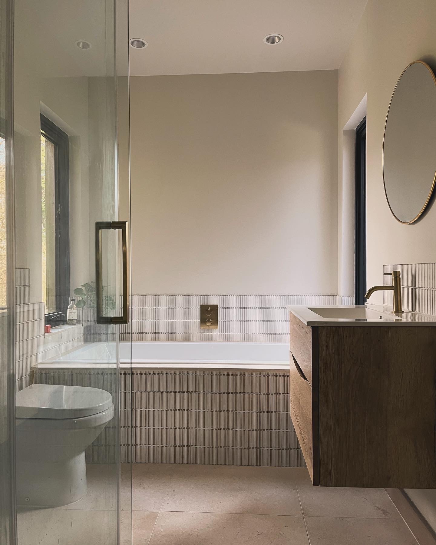 Davis Knight Renovations Limited, ZDN87, Bathroom Project winner